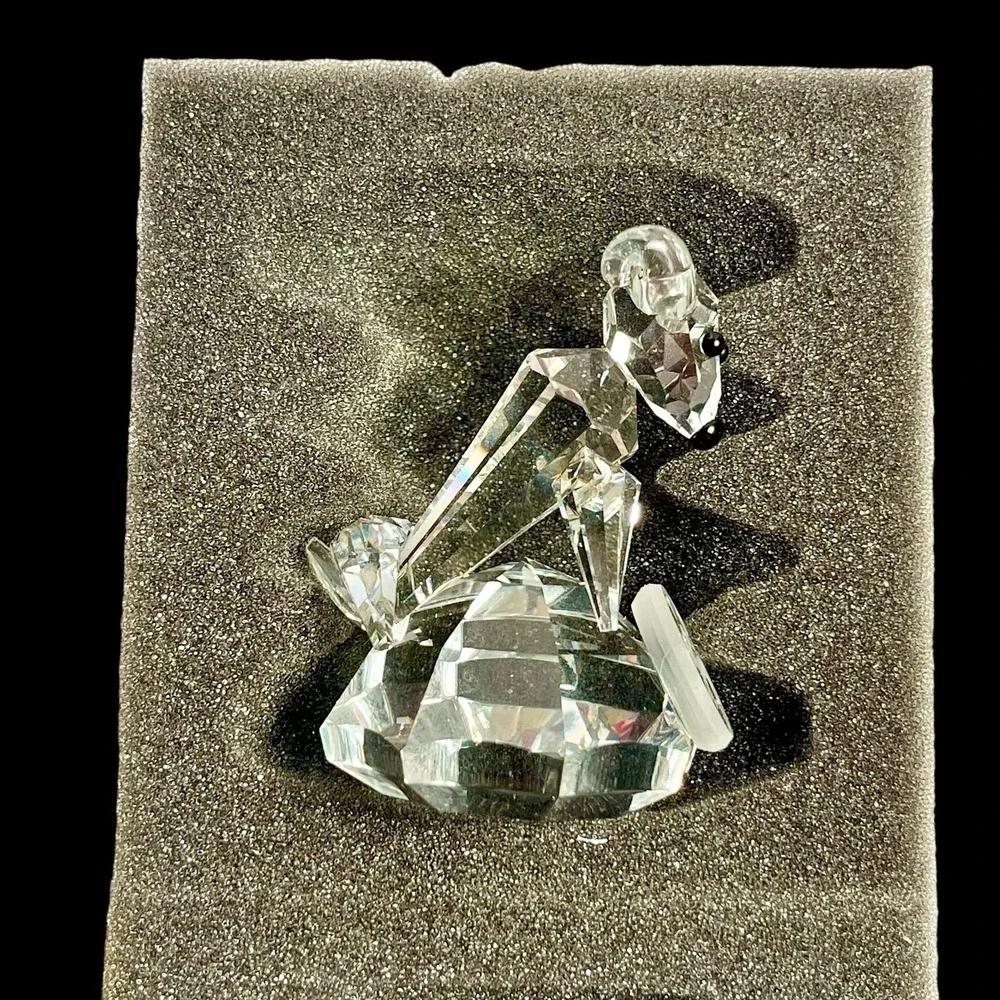 VTG Presiosa Bohemia Works Rainbow Crystal Aries Zodiac Figurine